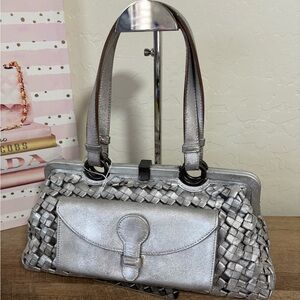 Bottega Veneta Limited Edition Intrecciato Frame Bag / Silver Woven with Dustbag